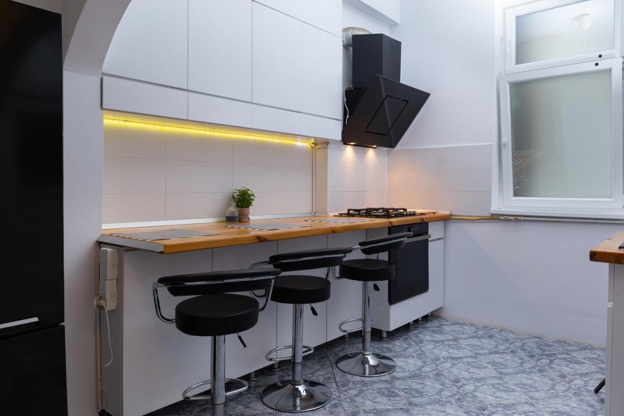 דירות בוקרשט Color Aparments Coposu Blv מראה חיצוני תמונה