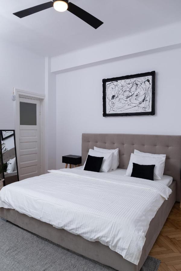 דירות בוקרשט Color Aparments Coposu Blv מראה חיצוני תמונה